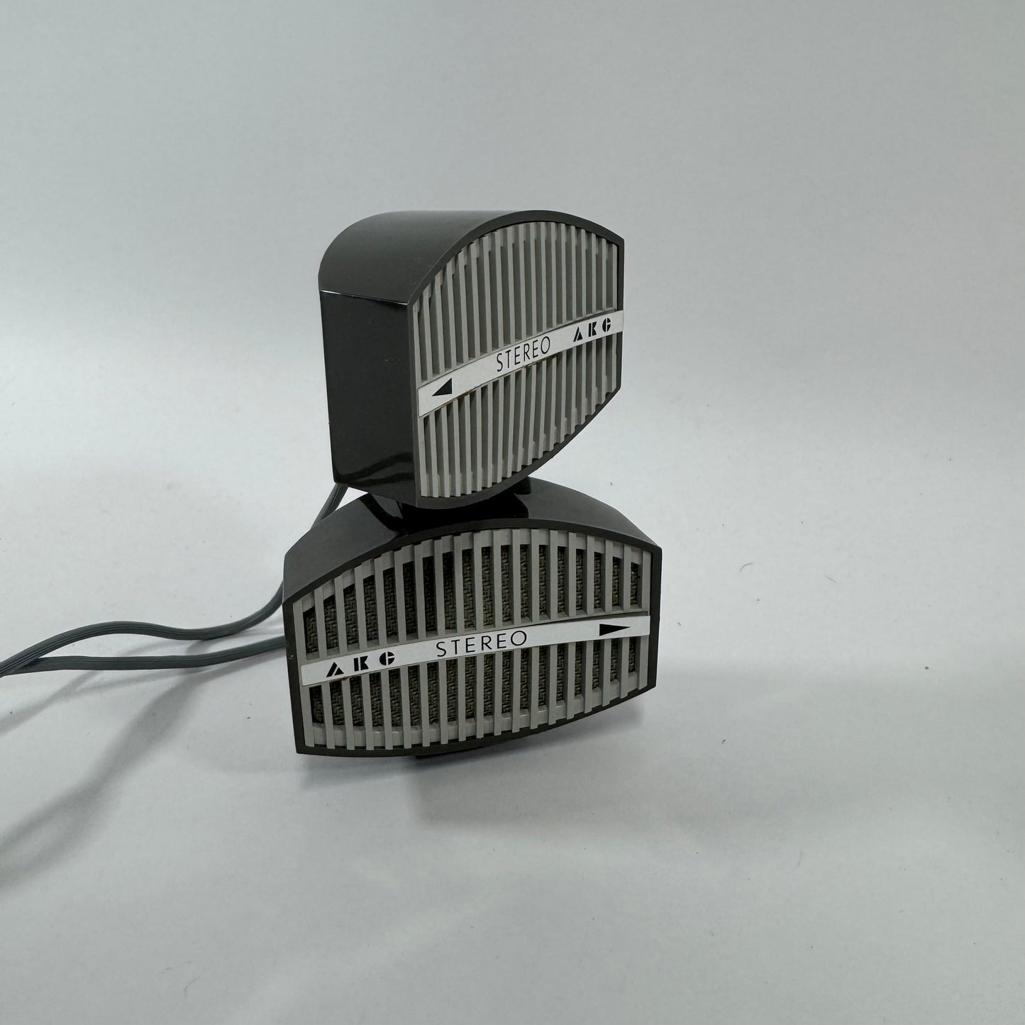 AKG D66 Retro-Stereo-Mikrofone – Legendärer Sound &amp; Design der 60er/70er Jahre | Vintage-Sammlerstück