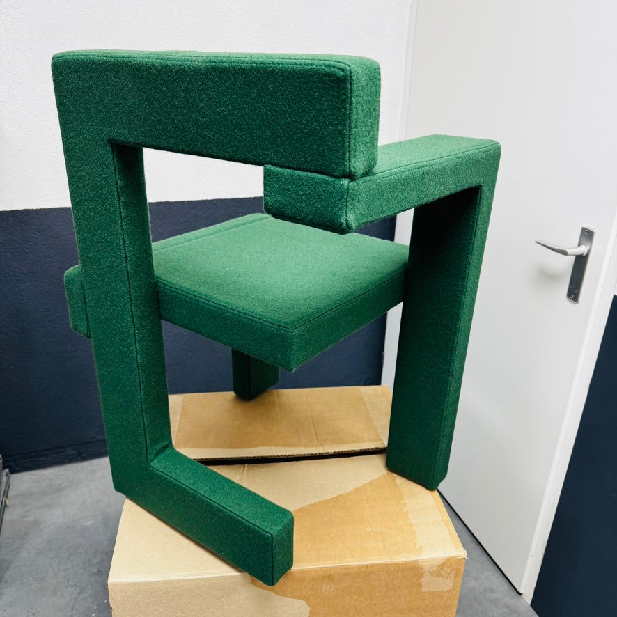 Rietveld Steltman Stuhl, links, grün gepolstert – Ikonisches Design von Gerrit Rietveld