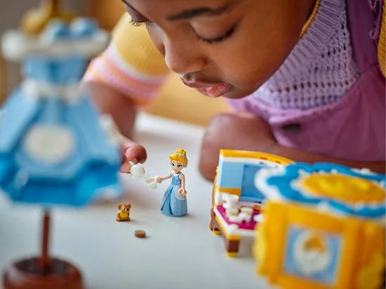 De jurk van Assepoester (43266)