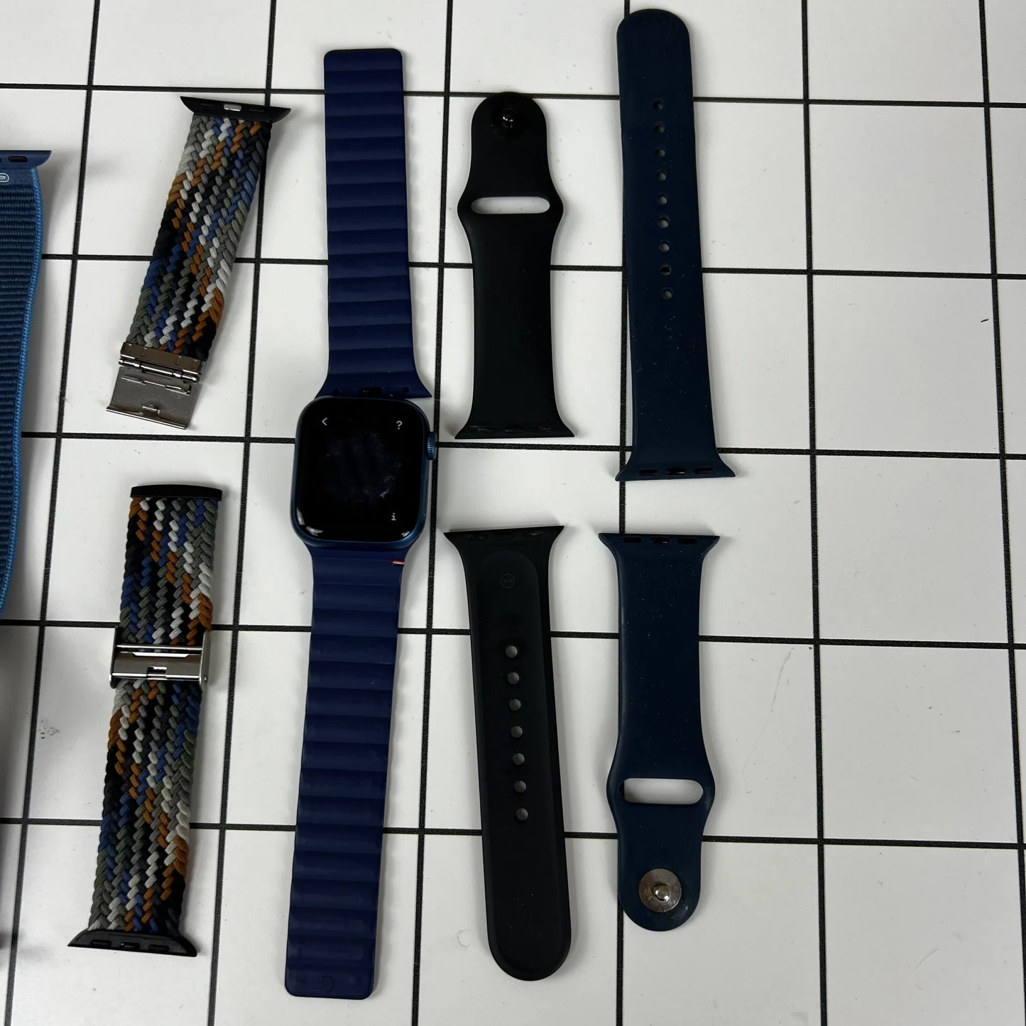 apple watch 7 series aluminimum blauw 41 mm 4 extra bandjes zwart/scout-blauw/lichtblauw kliterband/meerdere kleuren