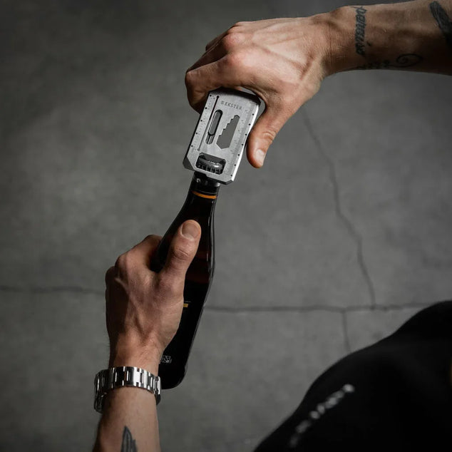 Ekster Multi Tool Card