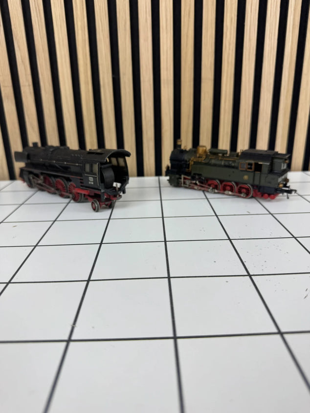 Duo Set Vintage Stoomlocomotieven HO – DB 01 182 + Groene Tenderlocomotief (KPEV / T18 stijl)