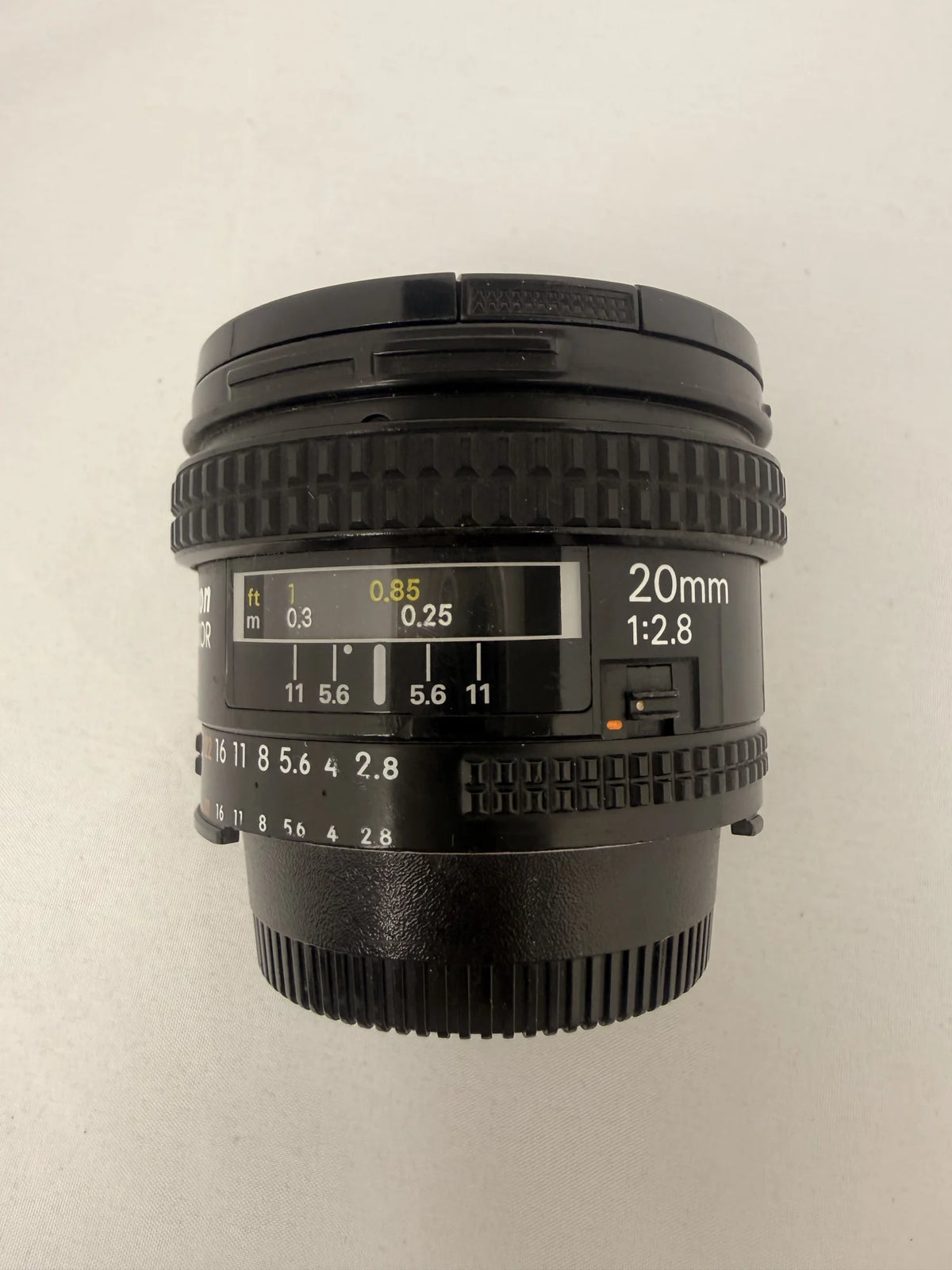 lens AF Nikkor 20mm f/2.8D