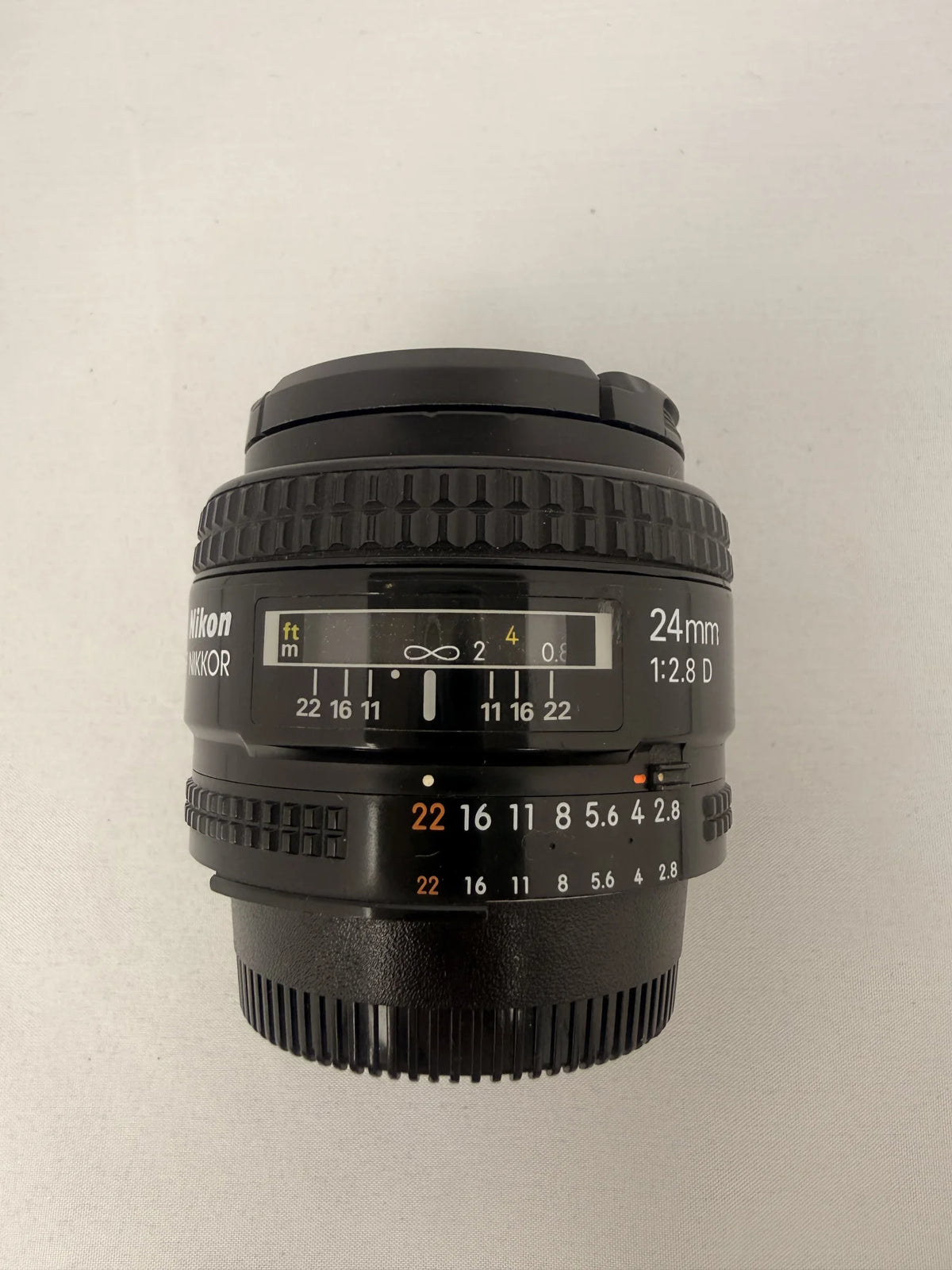 lens AF Nikkor 24mm f/2.8D