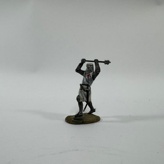 Erste Legion – CRU016: Templerritter mit Streitkolben – Ein seltenes Sammlerstück