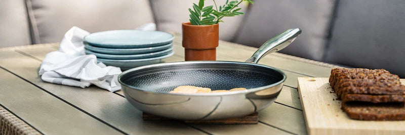 Onyx Hybrid-Antihaft-Grill mit 26 cm Länge und festem Griff