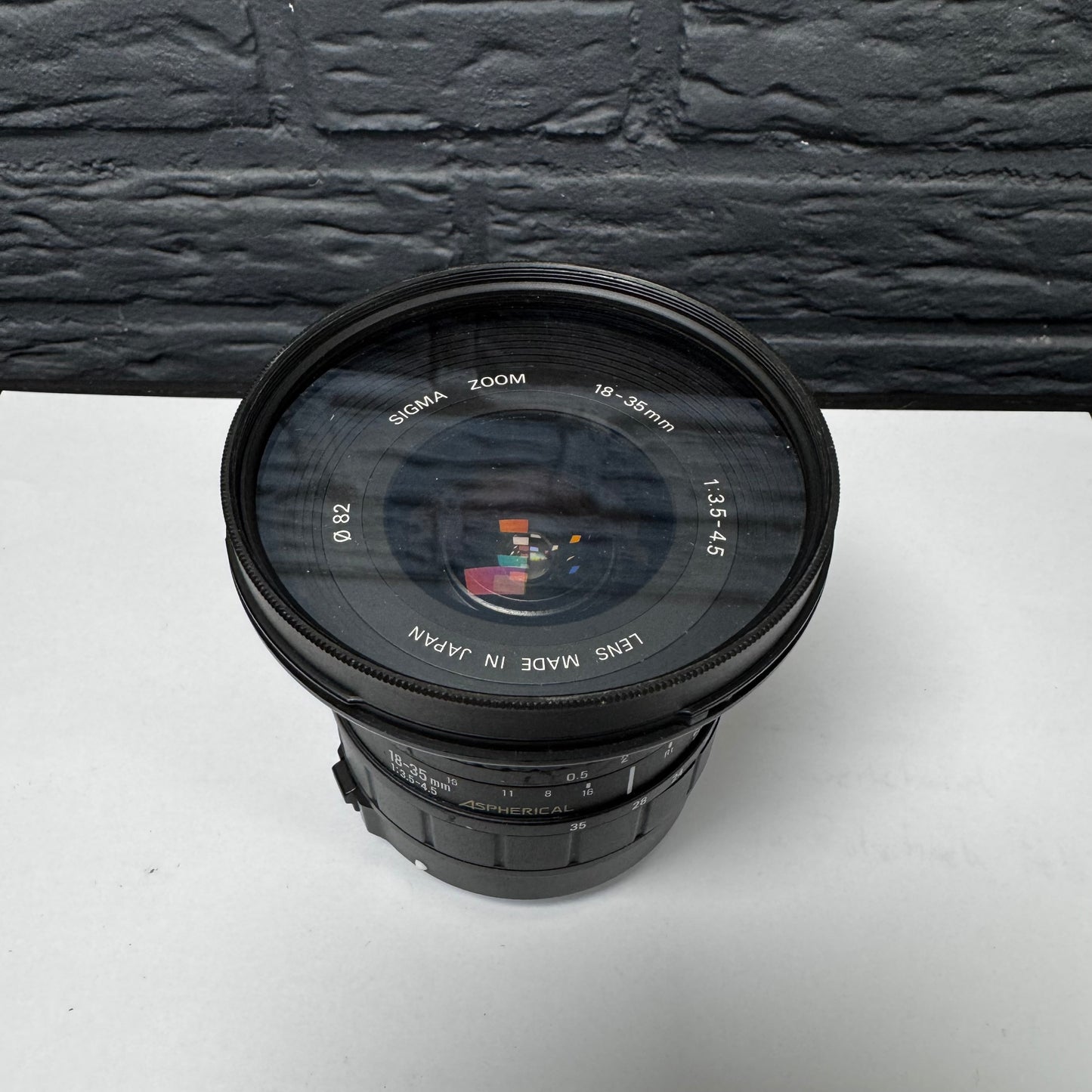 Sigma 18–35 mm f/3.5–4.5 asphärisches Objektiv (Canon EF) + Rodenstock Skylight-Filter 82 mm | Gebraucht, einwandfreier Zustand