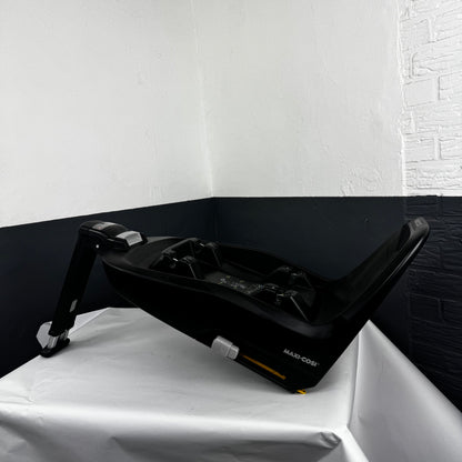 Maxi-Cosi FamilyFix One i-Size Isofix-Basis + Autositz – Gebraucht