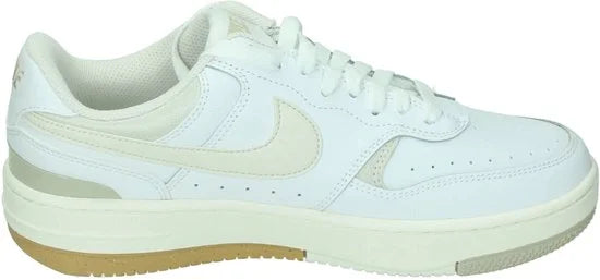 Nike Sneakers Vrouwen - Maat 38.5