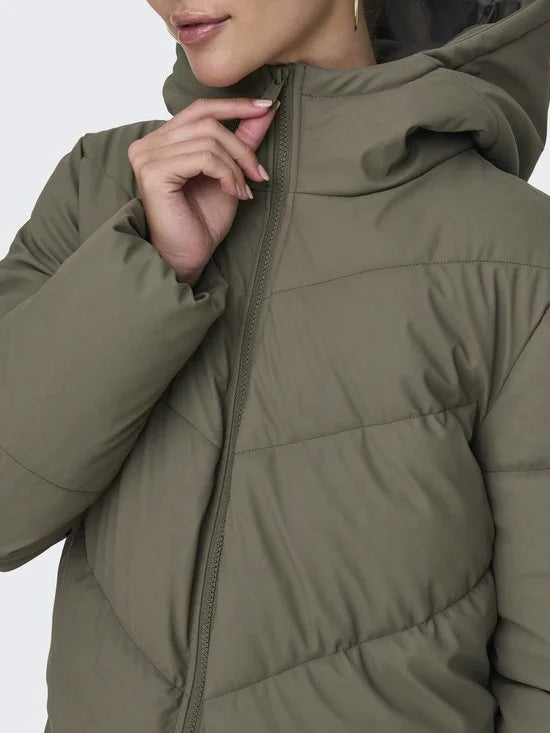 JDY - JDYULRIKKA WATER REP PUFFA OTW NOOS - Dames - Gewatteerde jassen