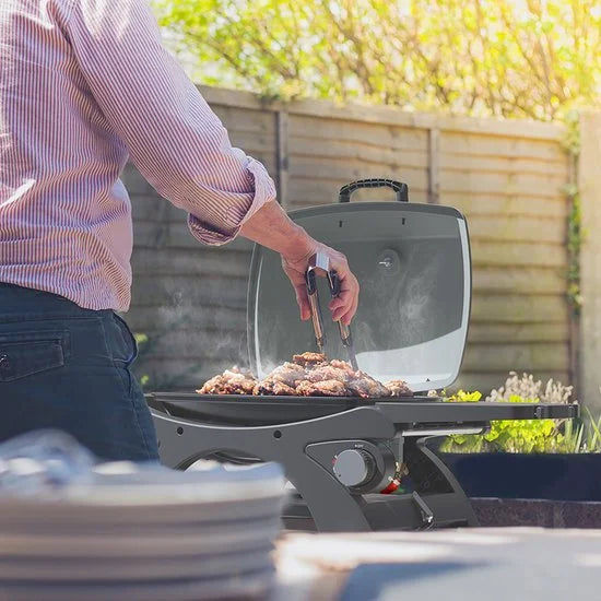 KitchenBrothers Gas BBQ - Staand en Tafelmodel Barbecue - 2 Branders - Tafelbarbecue - Anti-aanbaklaag - 37x48 cm Grilloppervlak - Zwart