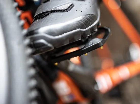BBB Cycling MTB Pedalen - DualChoice Trail - Combi Fietspedalen: SPD & Anti Slip Platform Pedaal - SPD Pedalen inclusief Schoenplaatjes - Zwart - BPD